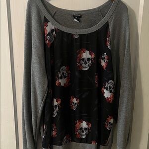 torrid Black Raglan Sweatshirt with Red Rose Skull Print (front is mesh) size 3